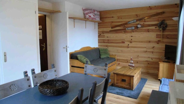 Unclassified image, 1 of 3, button - 2 Rooms for 6 People (Modane)