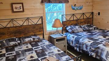 2 室のベッドルーム、WiFi (無料)、ベッドシーツ