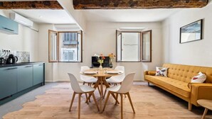 Unclassified image, 3 of 3, button - Apartments for 2 People (Antibes)