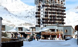 Exterior - Apartment in Tignes With Ski-in Ski-out (Tignes)