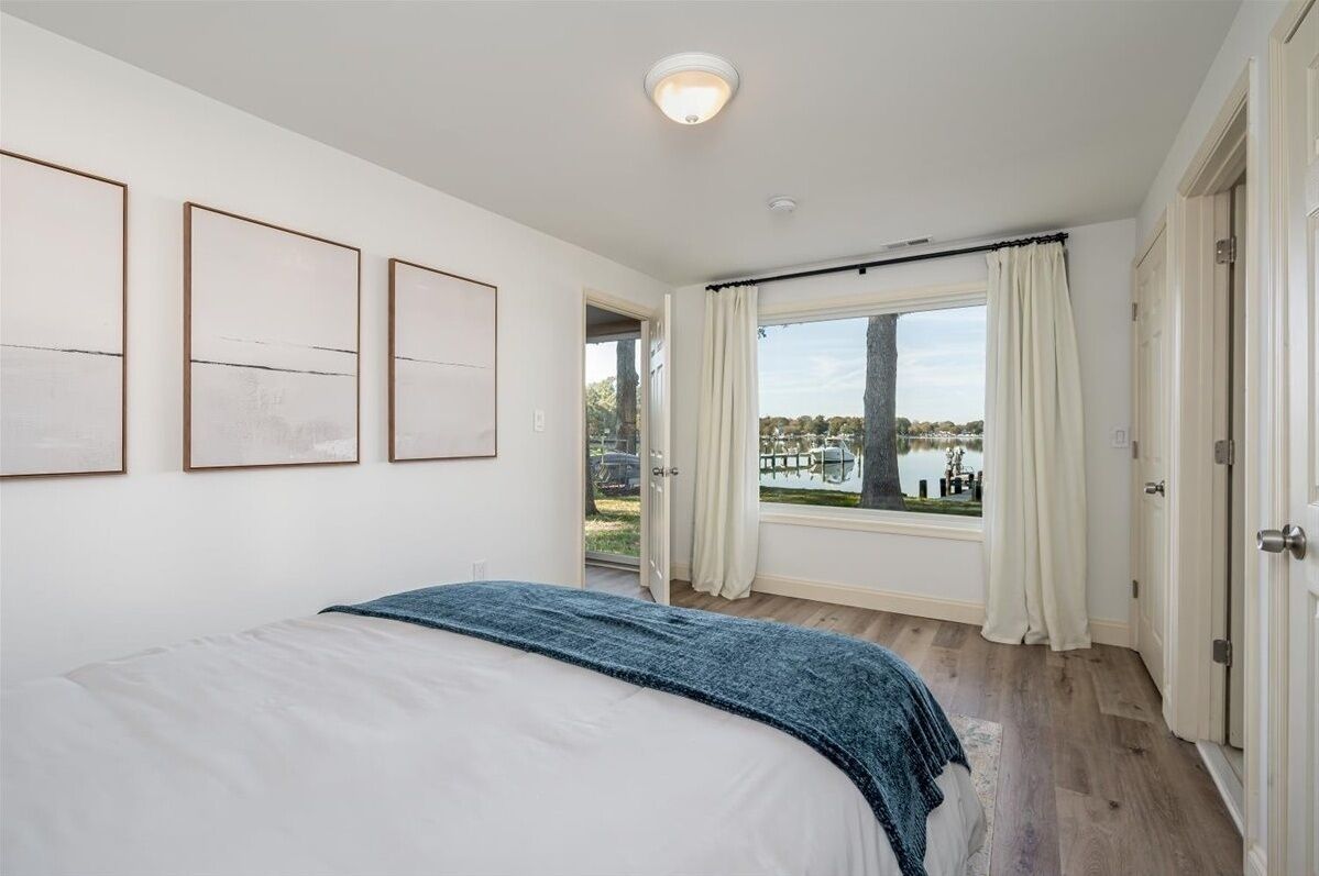 2 bedrooms, iron/ironing board, Internet, bed sheets