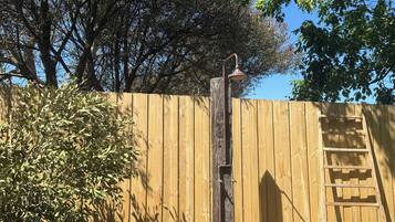 Enceinte de lâhĂ©bergement