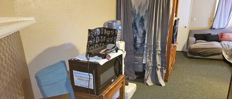 1 habitación, wifi y ropa de cama