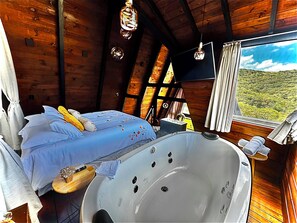2 bedrooms, desk, free WiFi, bed sheets