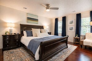 4 bedrooms, iron/ironing board, travel cot, free WiFi