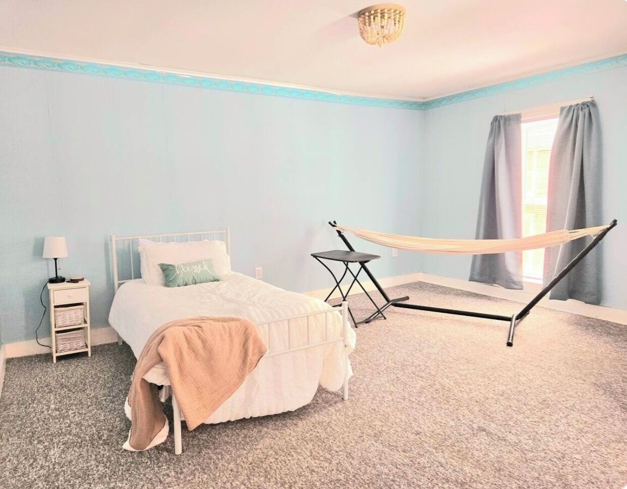 2 bedrooms, desk, iron/ironing board, free WiFi