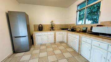 Microonde, forno, piano cottura