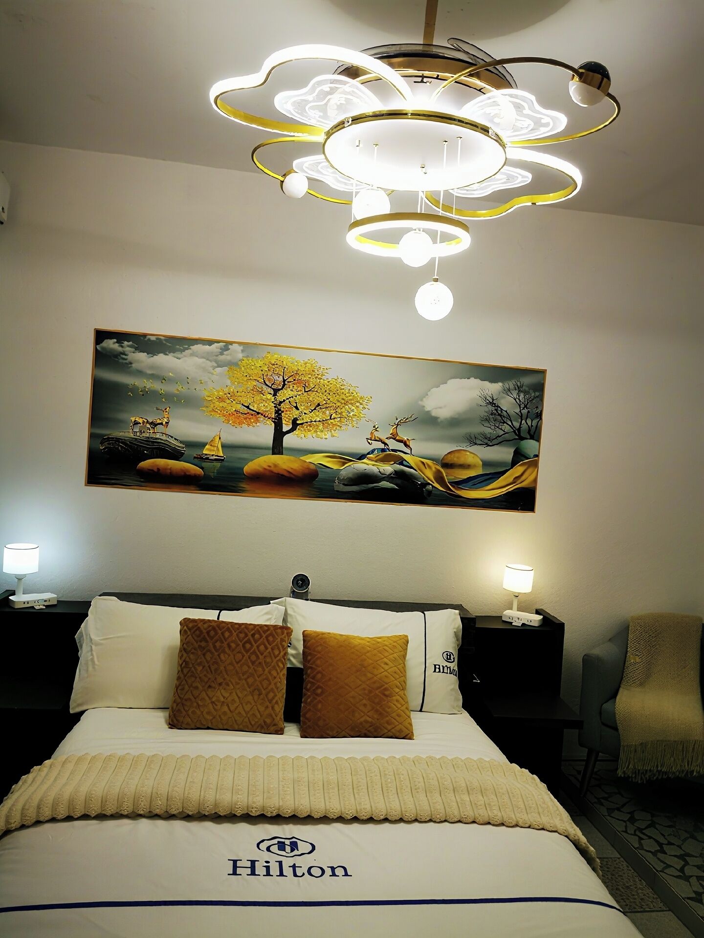 4 chambres, fer et planche à repasser, Wi-Fi, draps fournis