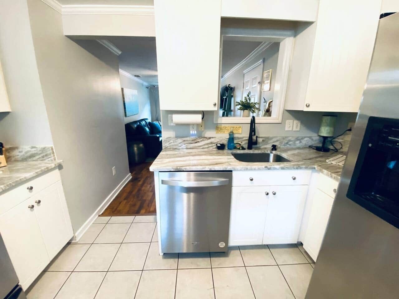 Fridge, microwave