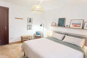 2 bedrooms, in-room safe, desk, travel crib - Camaiore - Elegant Home Between Mountains and Sea for Groups and Families (Camaiore)