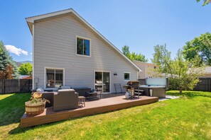 Terrace/patio - Remodeled Home in El Jebel with Outdoor Hot Tub & Office/Workout Room (Carbondale)