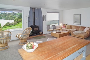 TV connectée, cheminée