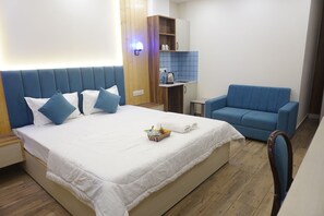 Superior Double Room, Balcony, Mountain View