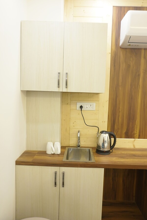 Classic Double Room | Private kitchenette