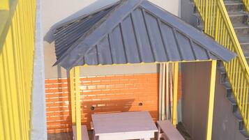 Tempat makan outdoor