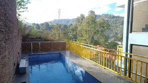 Alberca al aire libre 