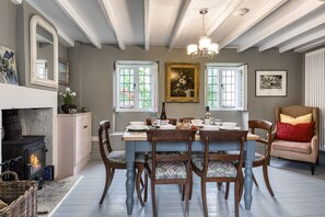 Dining - Archway House -  sleeps 4 guests  in 2 bedrooms (Blockley)