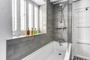 Towels - Archway House -  sleeps 4 guests  in 2 bedrooms (Blockley)