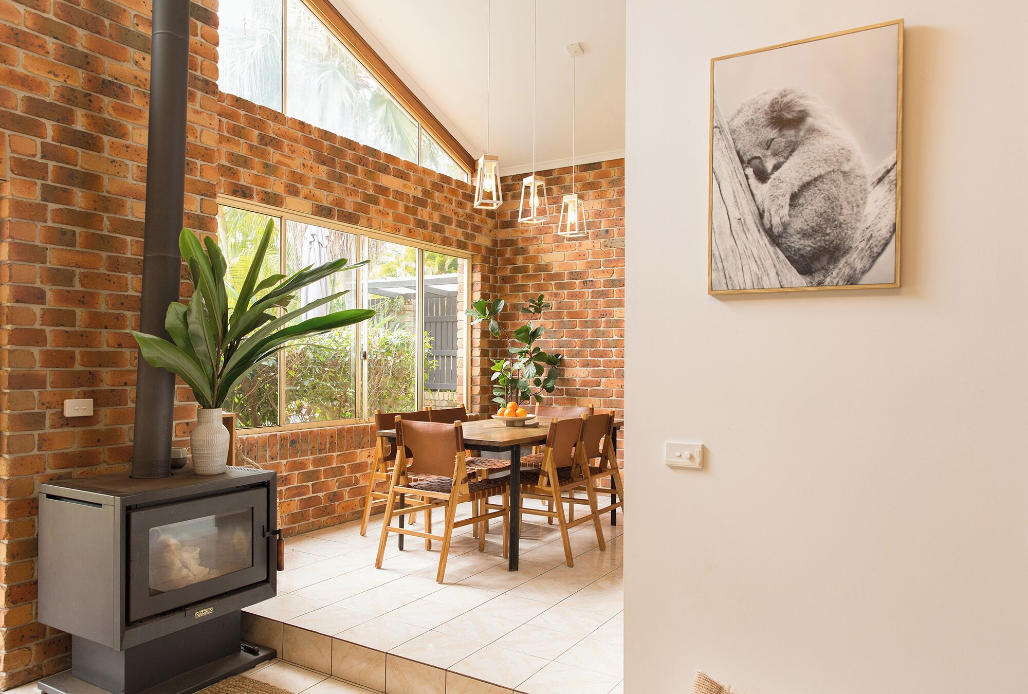 House, Hill View | Living area