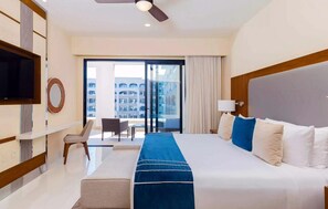 2 bedrooms, iron/ironing board, Internet, bed sheets - 2-BDR apartment in luxury resort between Los Cabos & San Jose, Mexico (San José del Cabo)