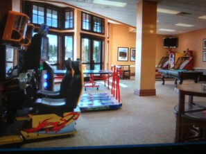 غرفة الألعاب