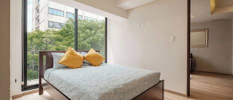 2 habitaciones, decoración personalizada y muebles diferentes