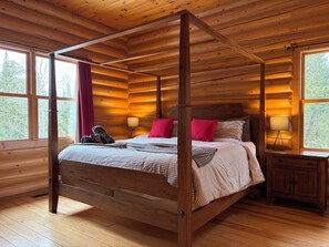 4 chambres, fer et planche à repasser, lit parapluie, Wi-Fi gratuit