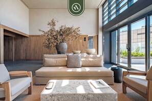 Estudio, 1 cama Queen size, cocina, vista a la ciudad (Be Grand Reforma 3805) | Interior