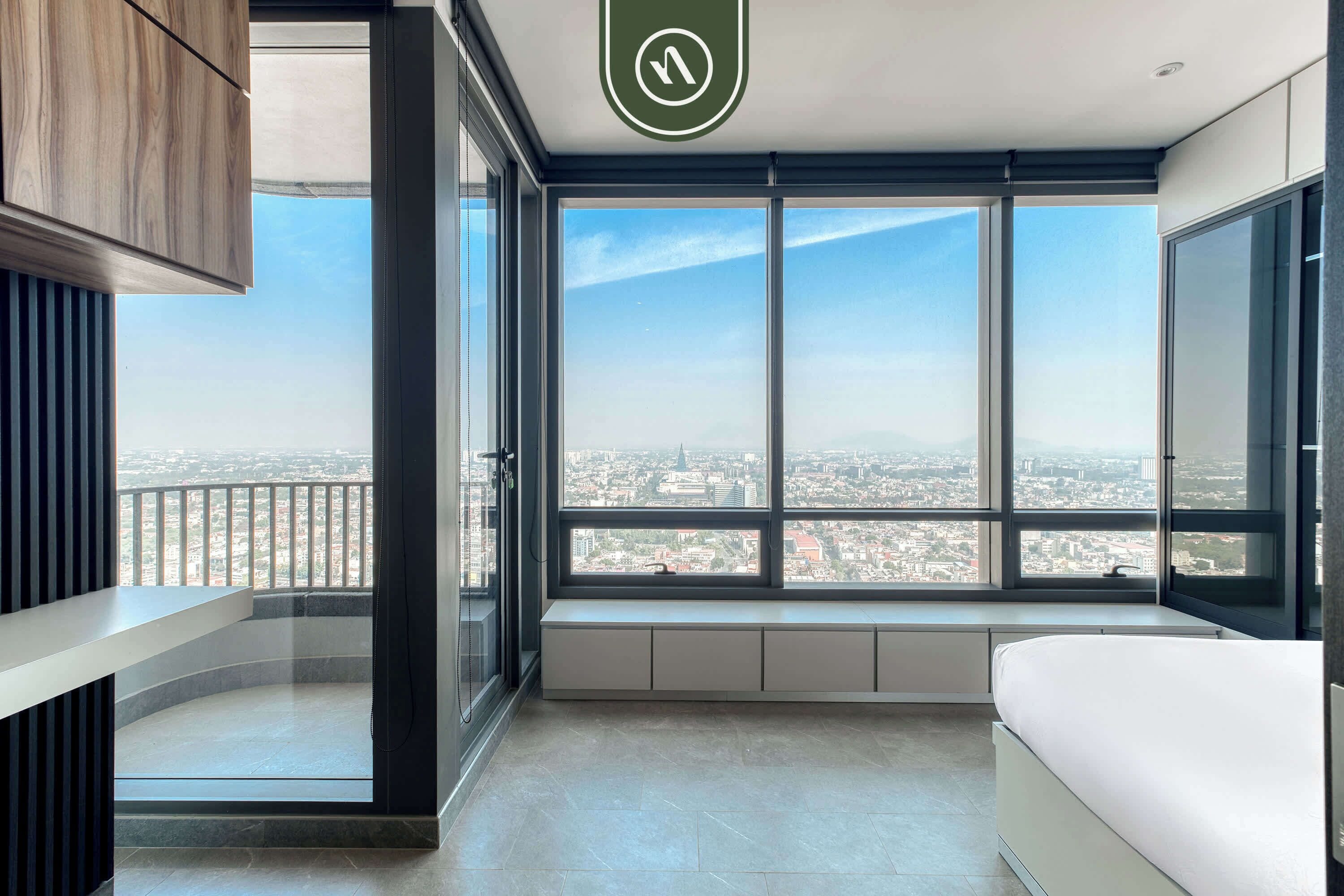Studio, 1 Queen Bed, Kitchen, City View (Be Grand Reforma 3705) | 1 bedroom, individually decorated, individually furnished