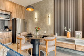 Monolocale, 1 letto queen, cucina, vista città (Be Grand Reforma 3705) | Ristoranti