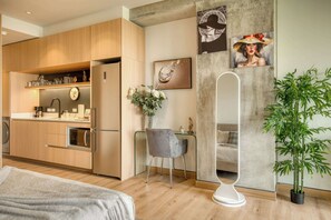 Studio, 1 Queen Bed, Kitchen, City View (Juarez 56 - (03)) | 1 bedroom, individually decorated, individually furnished - Stunning 1 BR Condo - Alameda Central - Downtown (Mexico City)