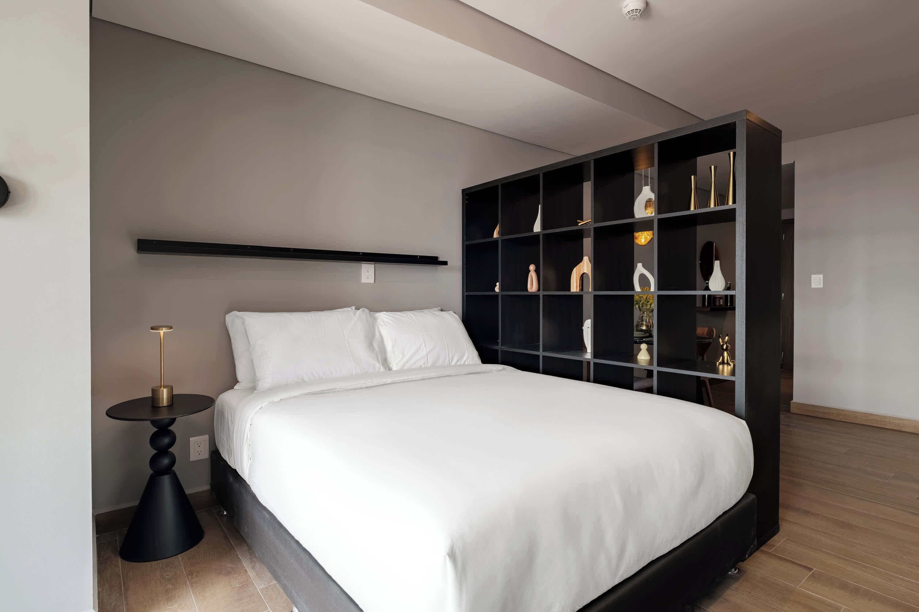 Studio, 1 Queen Bed, Kitchen, City View (Sky Town 2004) | 1 bedroom, individually decorated, individually furnished, desk