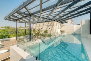 Pool - Luxury 2 BR Condo - Rooftop Pool With City View (Mexico City)
