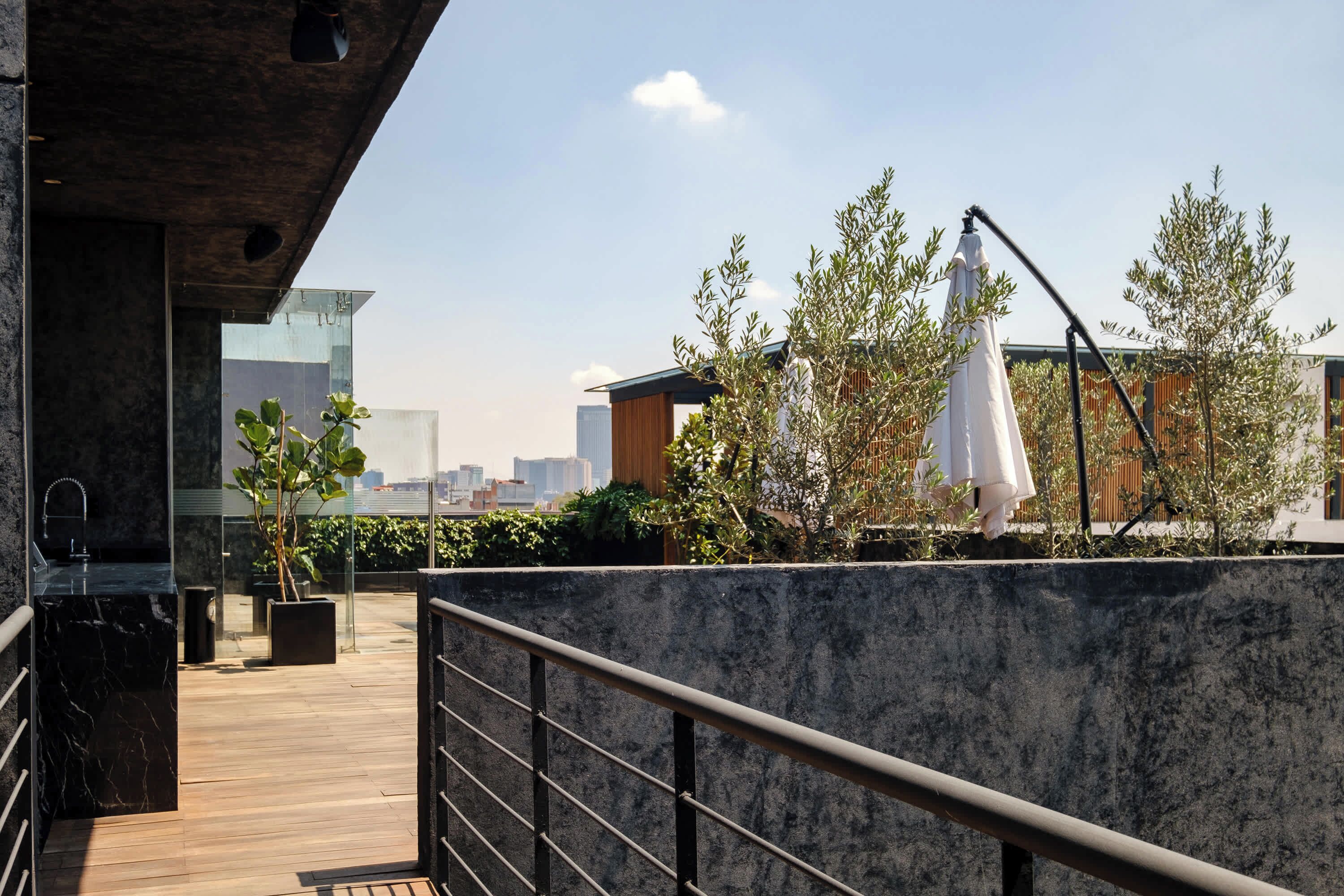 Apartment, Multiple Beds, Kitchen, City View (Unico Roma Torre Maple 302) | Property grounds