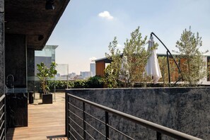 Apartment, Mehrere Betten, Küche, Stadtblick (Unico Roma Torre Maple 302) | Unterkunftsgelände