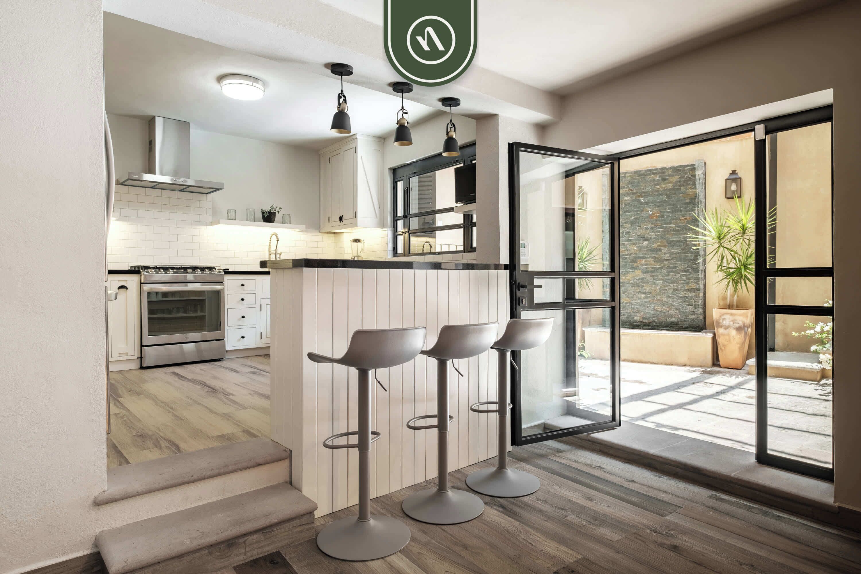 House, Multiple Beds, Patio, City View (Montes de Oca 5) | Private kitchen | Electric kettle