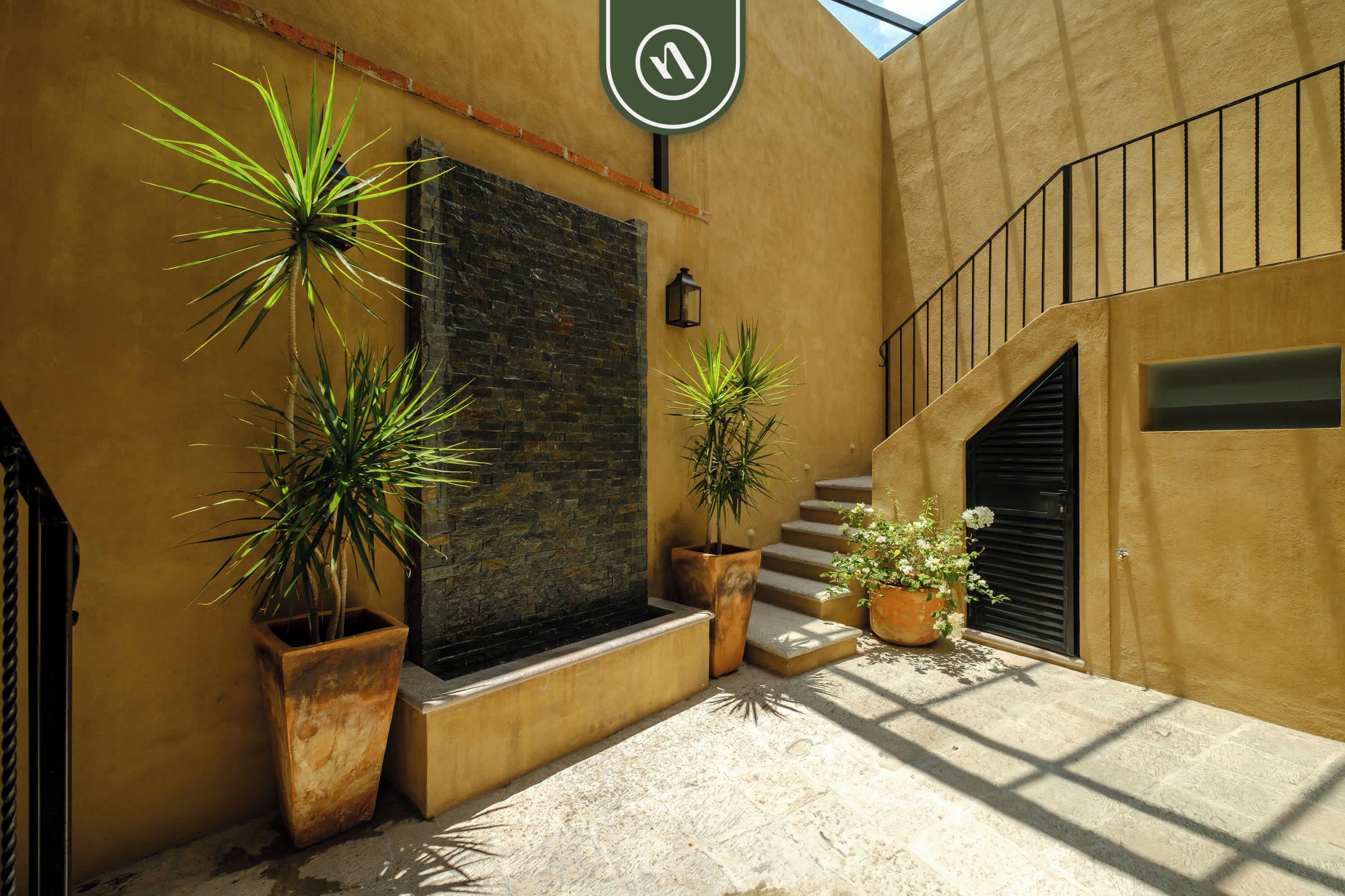 Casa, varias camas, patio, vista a la ciudad (Montes de Oca 5) | Áreas de la propiedad