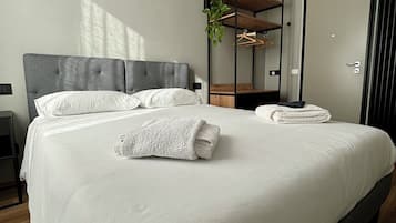 Bügeleisen/Bügelbrett, Internetzugang, Bettwäsche