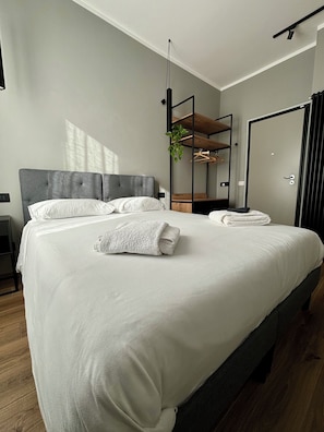 1 bedroom, desk, iron/ironing board, free WiFi - M4 BLACK Modern and Functional Studio Apartment (Scandicci)