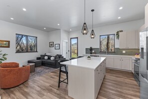 Interior - Steamboat Monthly Rental | Furnished Condo by Yampa River | Free Bus Route (Steamboat Springs)