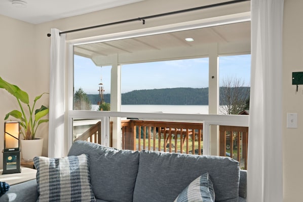 Smart TV, fireplace, video games, DVD player - Hood Canal Retreat with Water Views: Hot Tub, Fire Table, Forest Escape (Hoodsport)