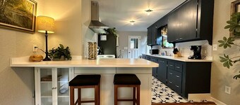 Seattle's Starlight Bungalow