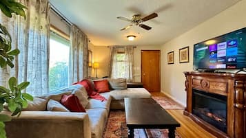 Superior House, Balcony | Living area