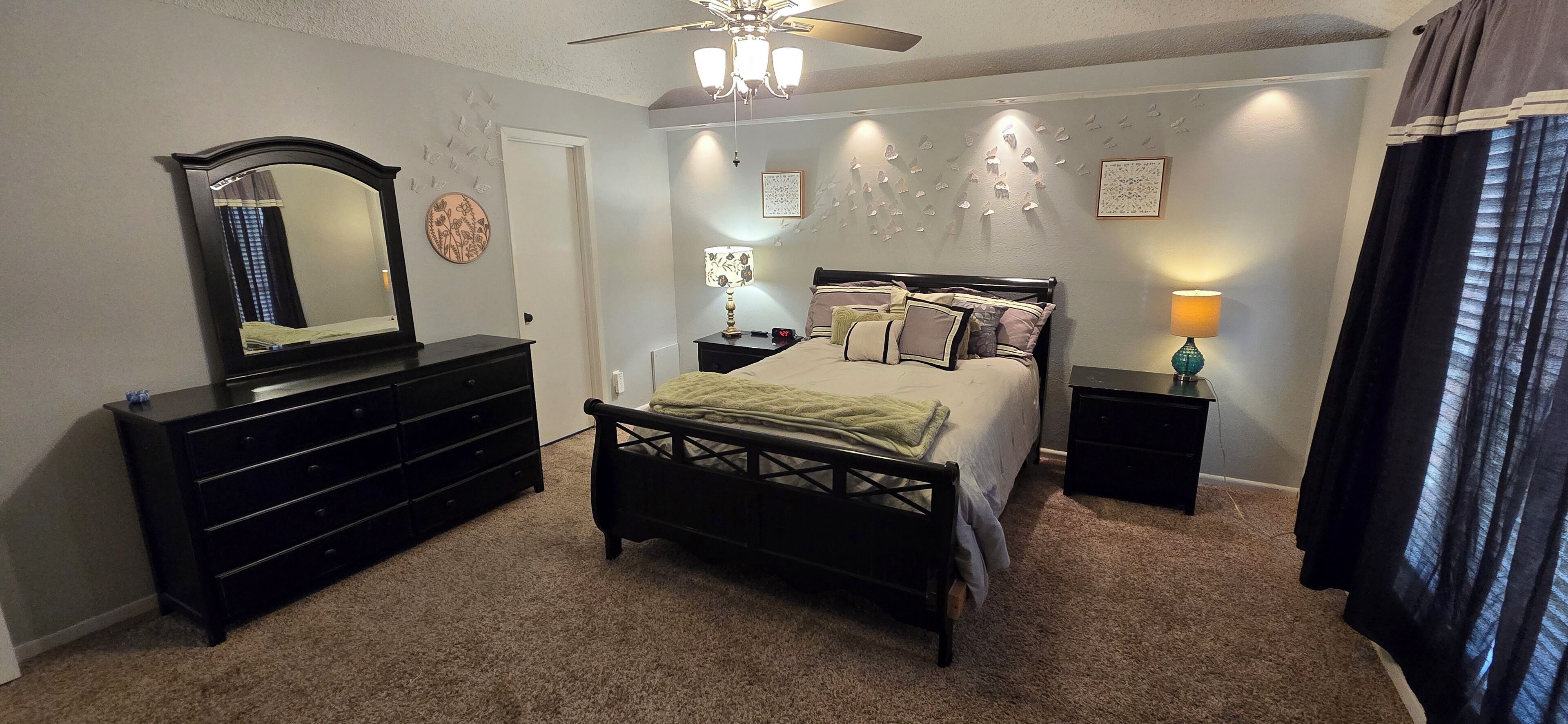 3 habitaciones, wifi gratis, ropa de cama y acceso para silla de ruedas 