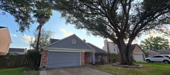 Cozy Groove Sanctuary Pearland / 3-Bedroom House