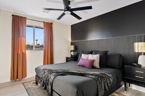 5 bedrooms, desk, iron/ironing board, travel crib - POSH Scottsdale - Large Group HQ - Heated Pool, Spa, Outdoor Bar & Jazz Lounge (Scottsdale)