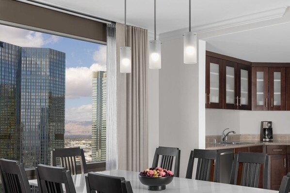 تناول الطعام