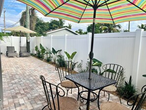 Outdoor dining - Walk to Bustling Downtown Delray Beach (Delray Beach)