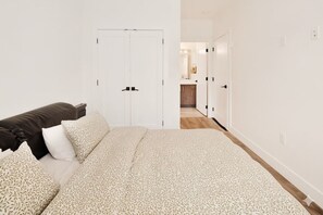 3 soverom, strykejern/-brett, wi-fi og sengetøy