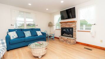 Télévision, cheminée